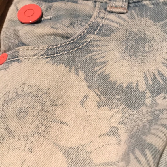 peek daisy shortall - Picture 3 of 6